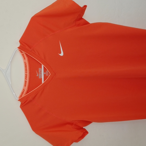 Nike Fitted Shirt - Picture 2 of 12